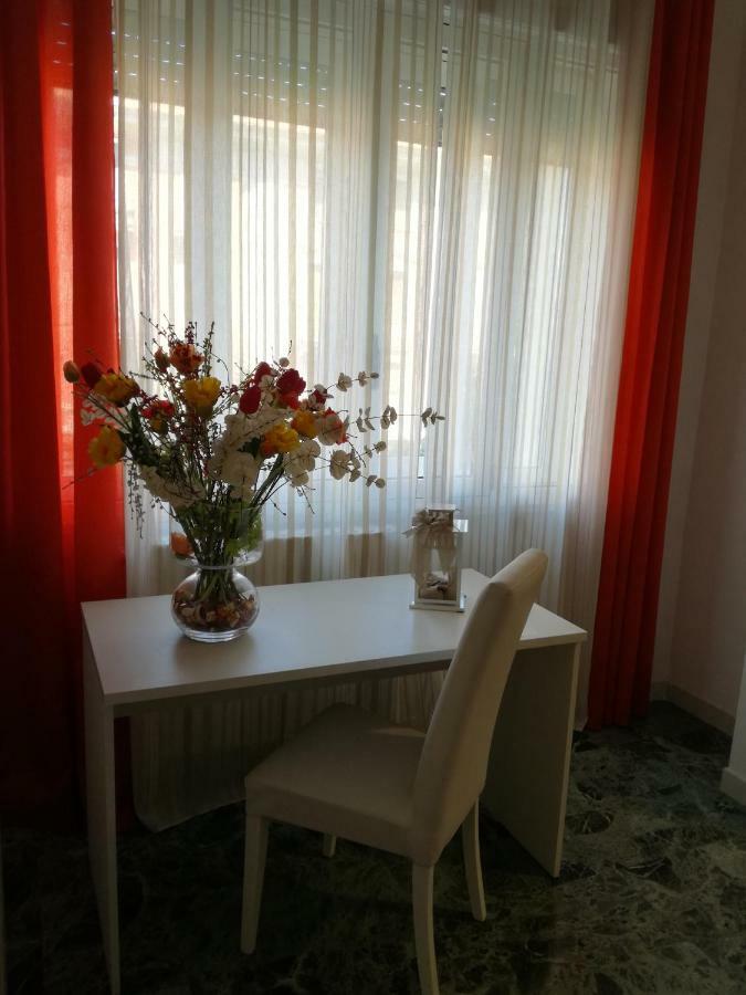 B&B Abatjour - Ambiente Sanificato - Test Antilegionella Assolto Foggia Eksteriør billede