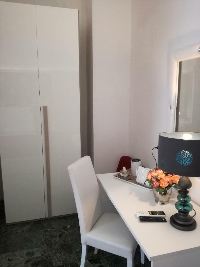 B&B Abatjour - Ambiente Sanificato - Test Antilegionella Assolto Foggia Eksteriør billede