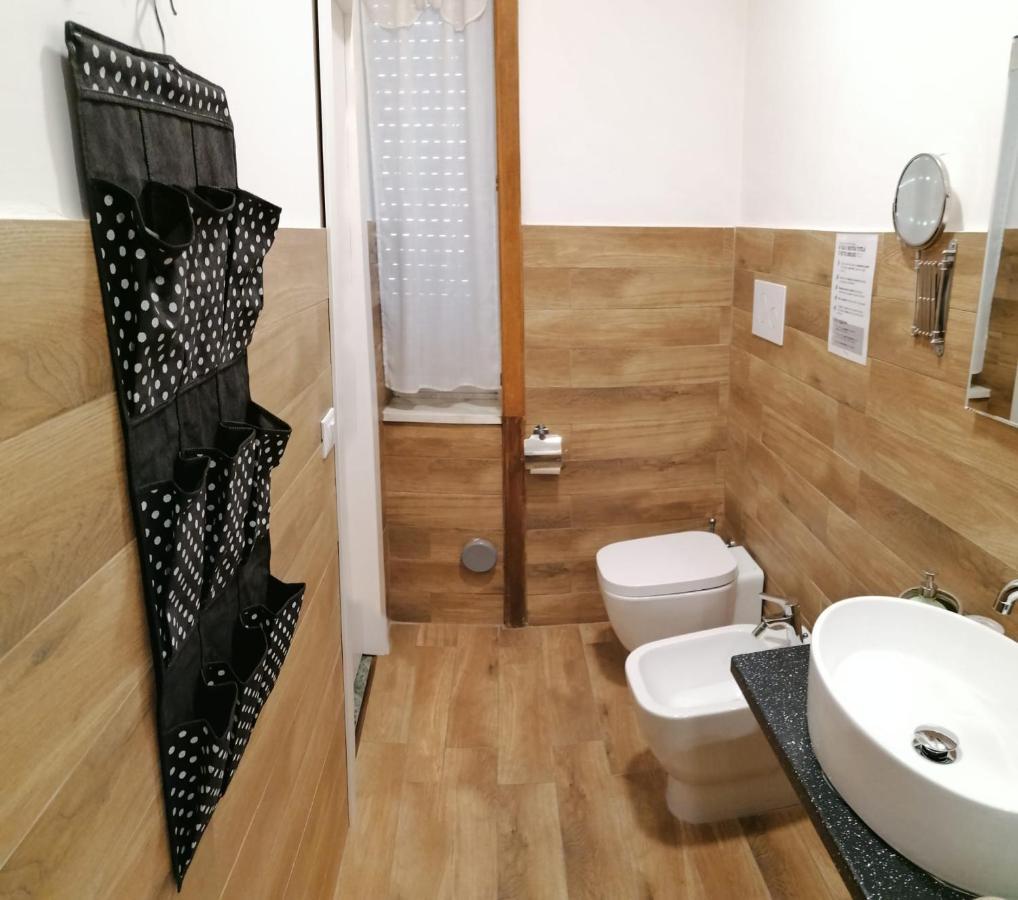 B&B Abatjour - Ambiente Sanificato - Test Antilegionella Assolto Foggia Eksteriør billede